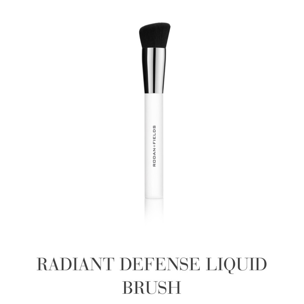 Rodan & Fields Foundation Brush
